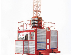 運(yùn)行變頻施工電梯時需注意的相關(guān)事項